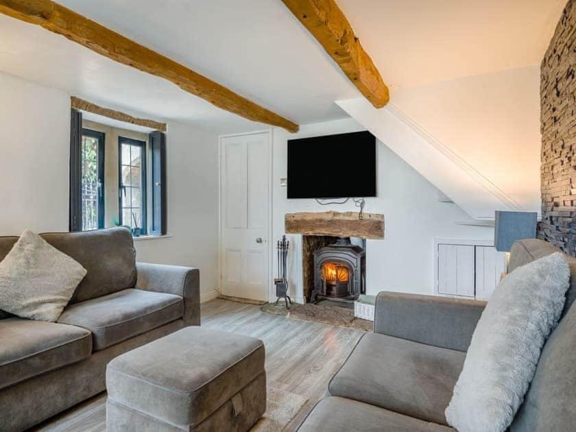 2 Bedroom Cosy Cottage With Hot Tub In Hambrook Close To Bristol City Centre Экстерьер фото