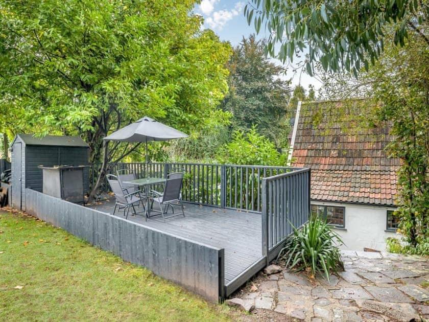 2 Bedroom Cosy Cottage With Hot Tub In Hambrook Close To Bristol City Centre Экстерьер фото